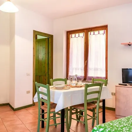 Glorious Le Pavoncelle No1458 Apartment